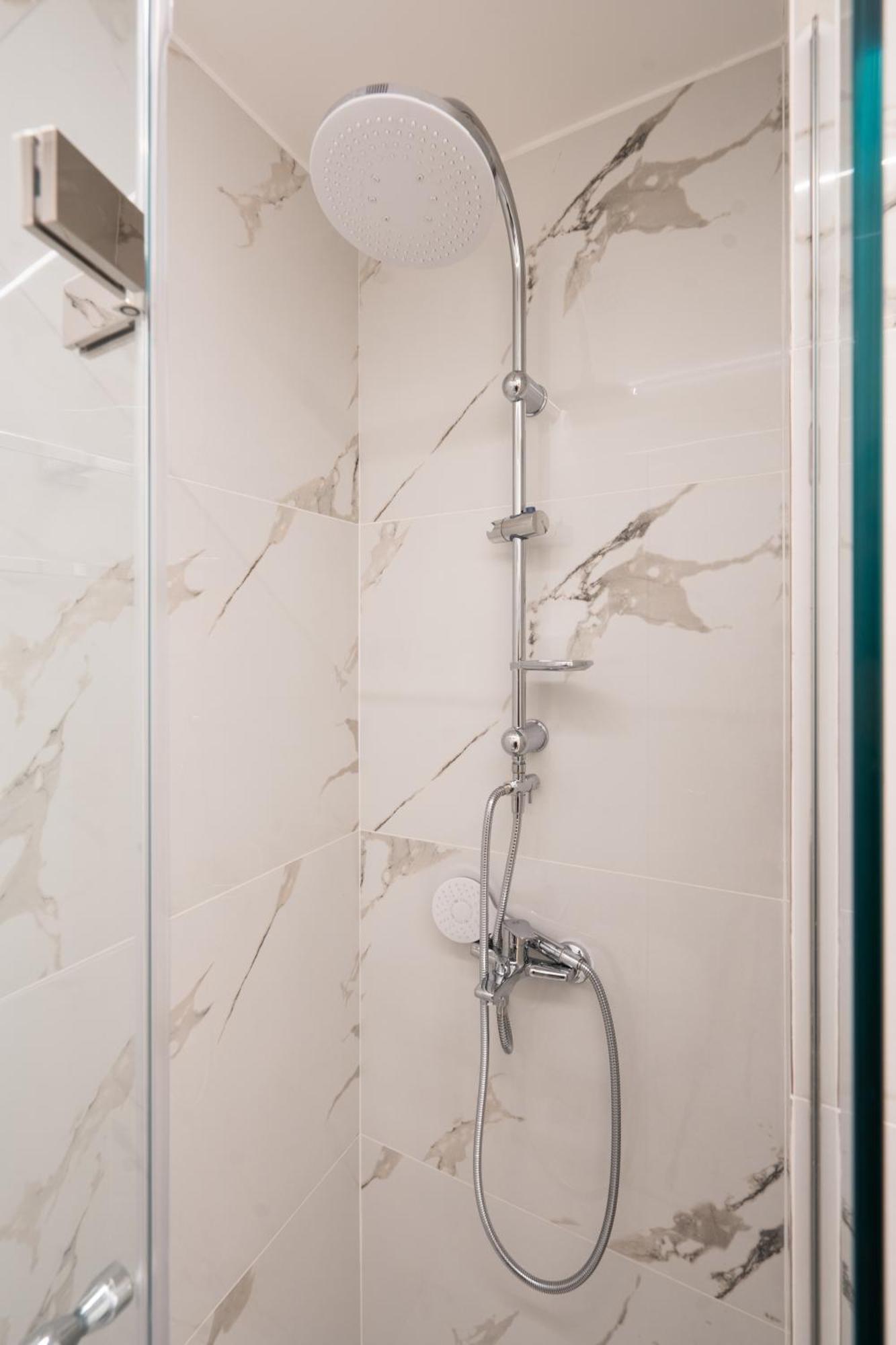 Exclusive And Deluxe Apartment In Athens City Bagian luar foto
